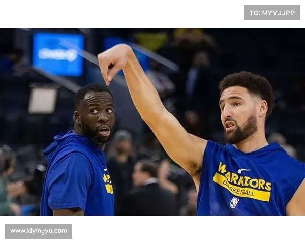 湖人出价战:詹姆斯希望比独行侠更具竞争力,争取克莱·汤普森 湖人出价战:詹姆斯希望比独行侠更具竞争力,争取克莱·汤普森