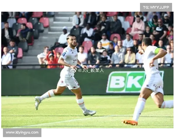 《西汉姆联追求格鲁吉亚新星米卡乌塔泽,梅斯队确认接洽》 《西汉姆联追求格鲁吉亚新星米卡乌塔泽,梅斯队确认接洽》